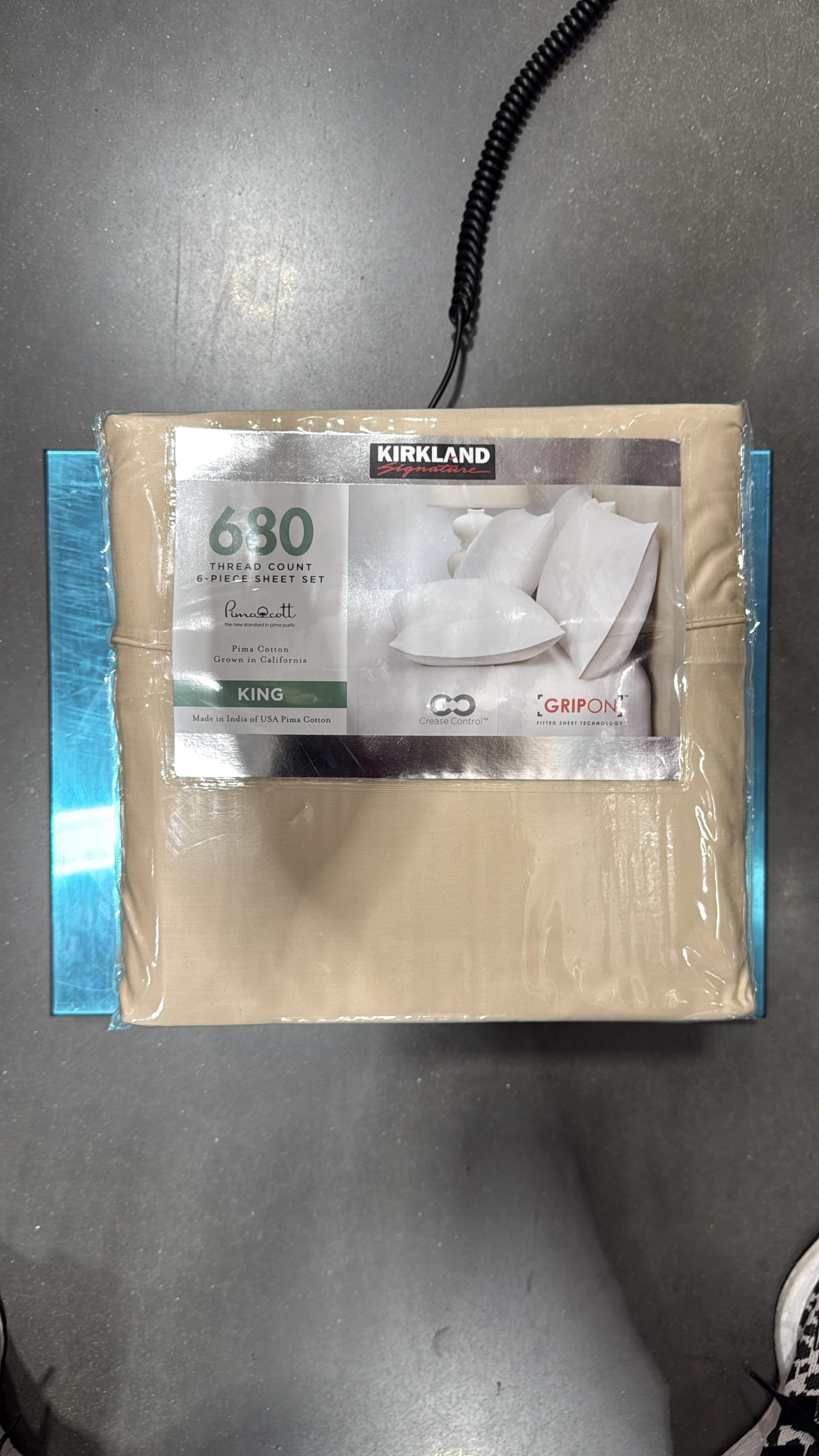 Kirkland Signature 680 Thread Count Sheet Set 100% cotton - BEIGE QUEEN