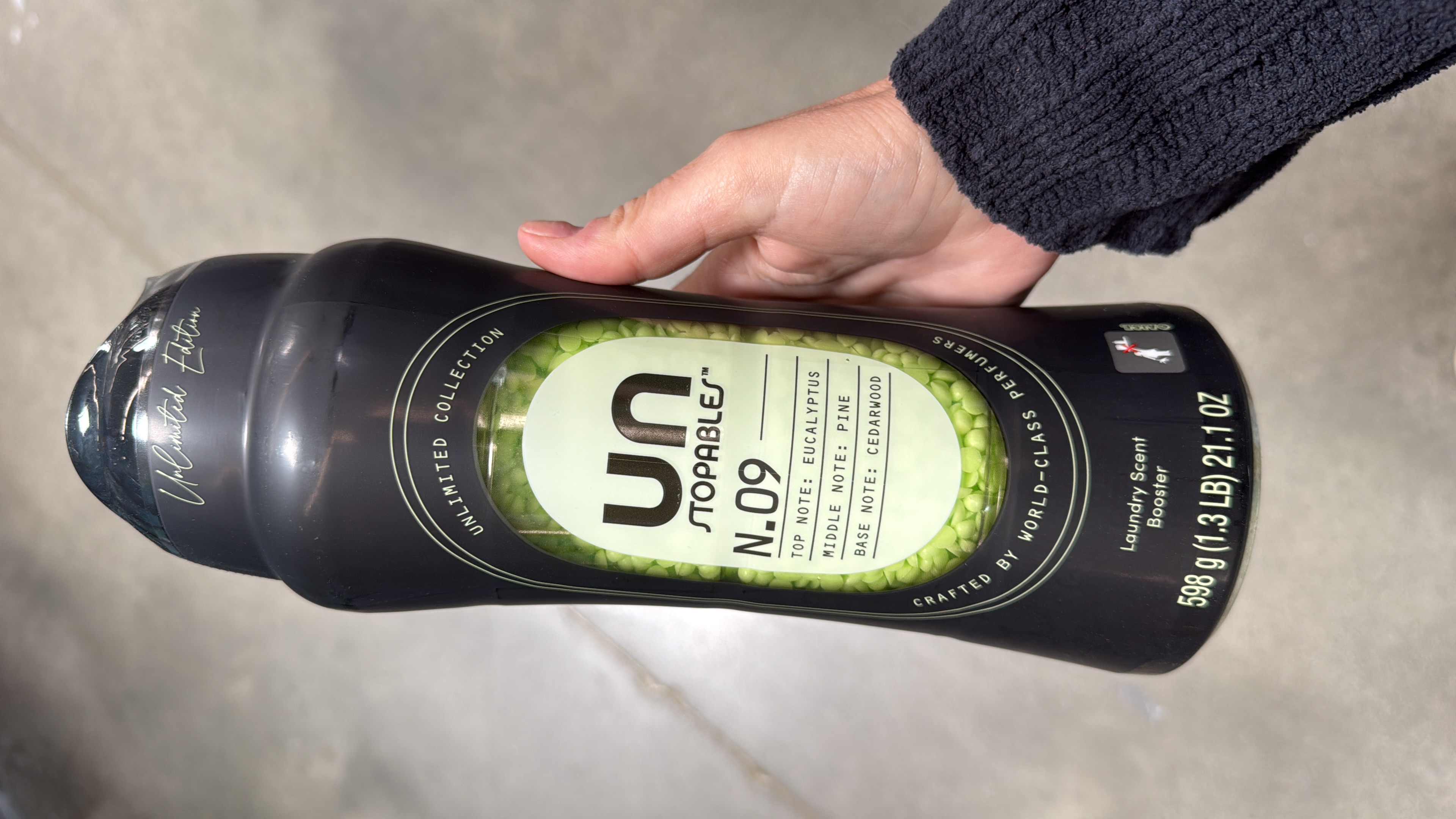 Downy unstoppables laundry scent booster 21.1oz n.09