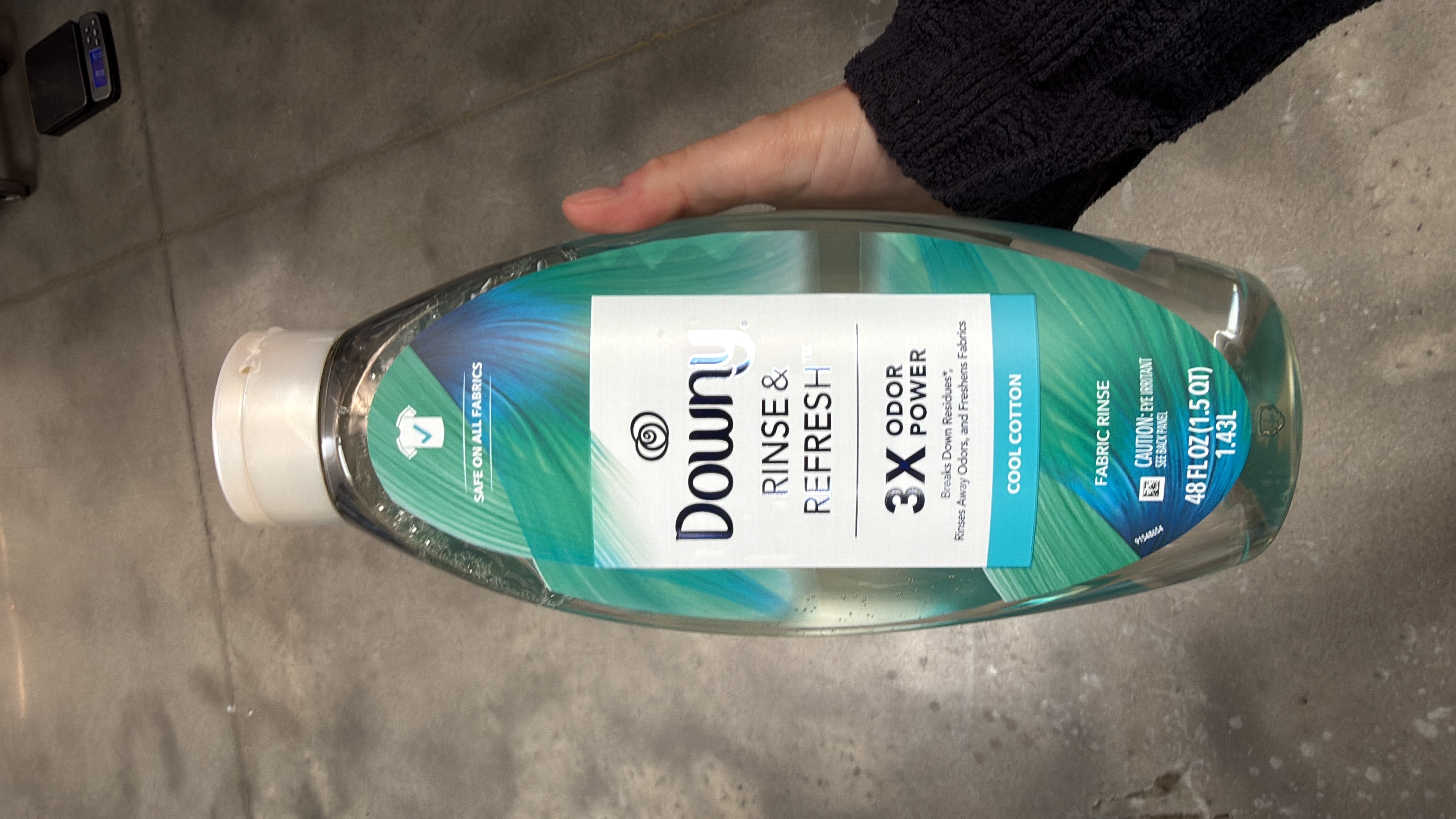 Downy Rinse Out Odor Laundry Rinse, Tackles Tough Odors and Refreshes, Cool Cotton Scent, 48 fl oz