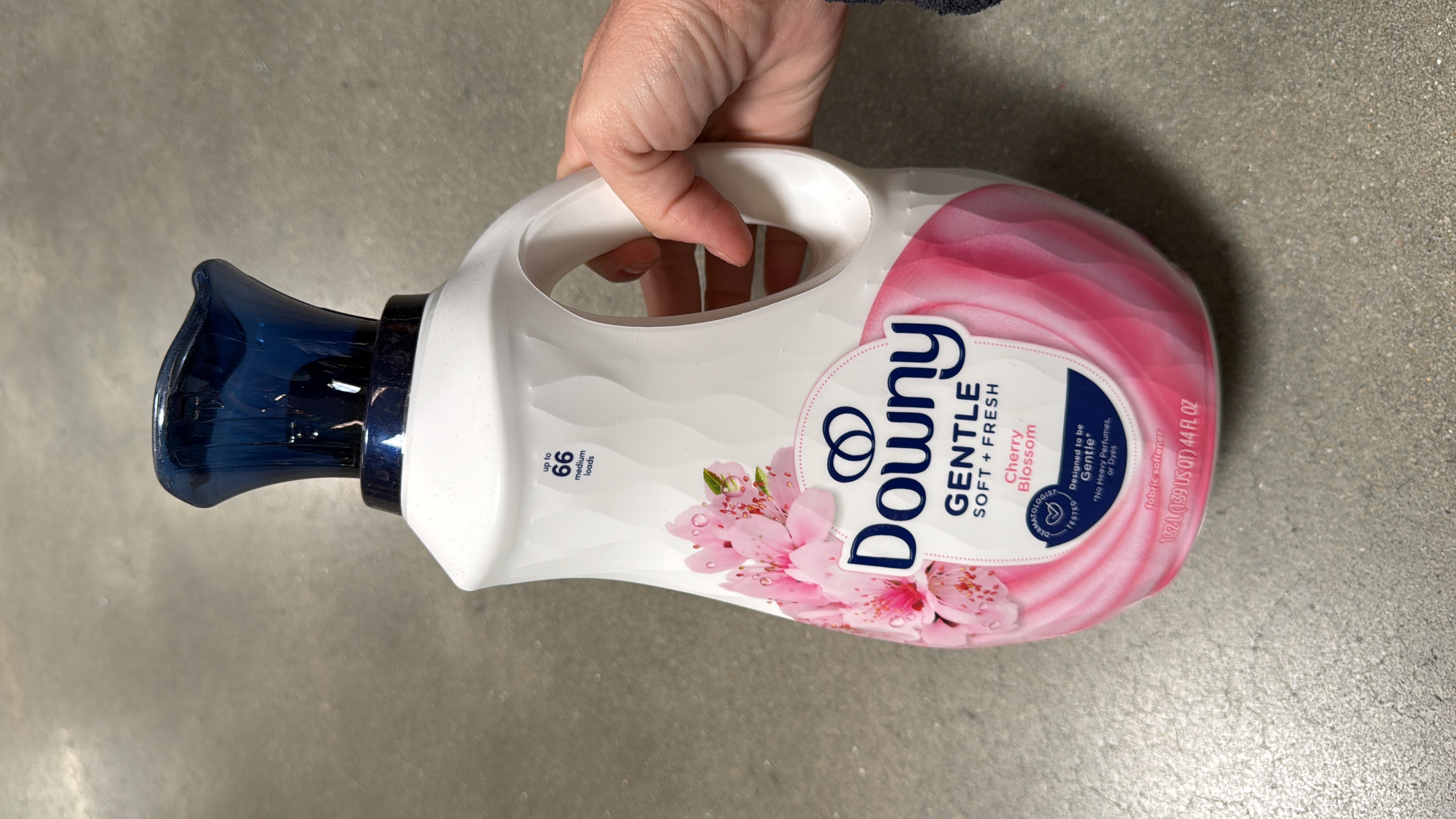 Downy Gentle Soft and Fresh Liquid Fabric Softener, Cherry Blossom Scent, 44 fl oz, 66 Loads