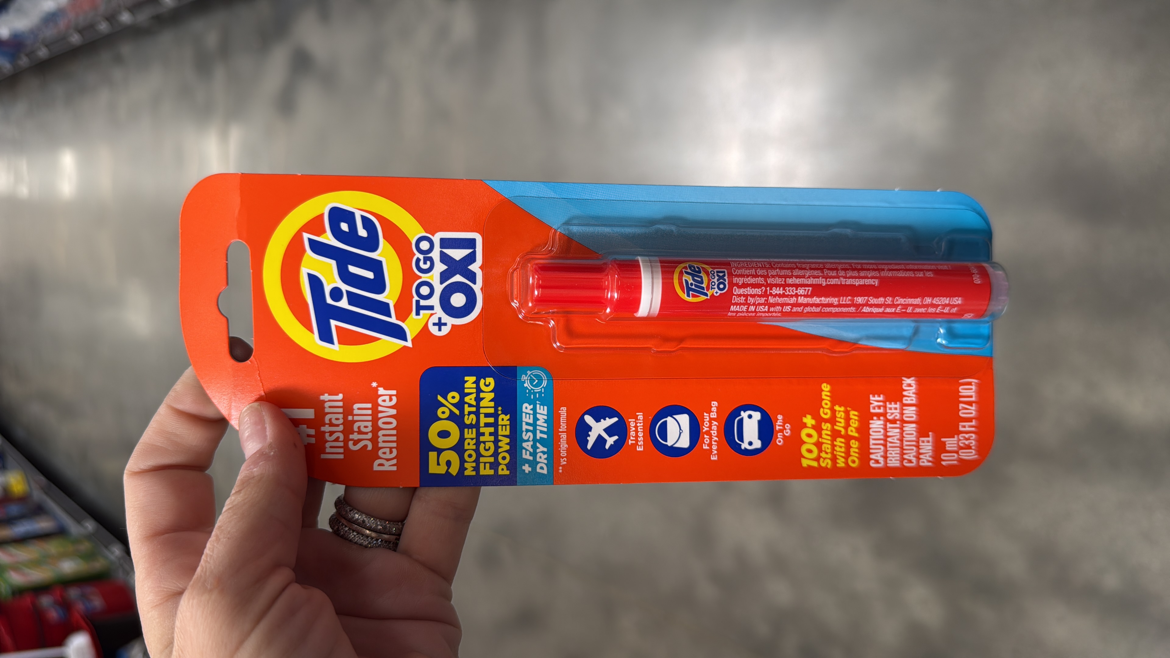 Tide To Go Instant Laundry Stain Remover Pen and Spot Cleaner, Travel Size Stain Sticks, Fresh, 1.01 fl oz