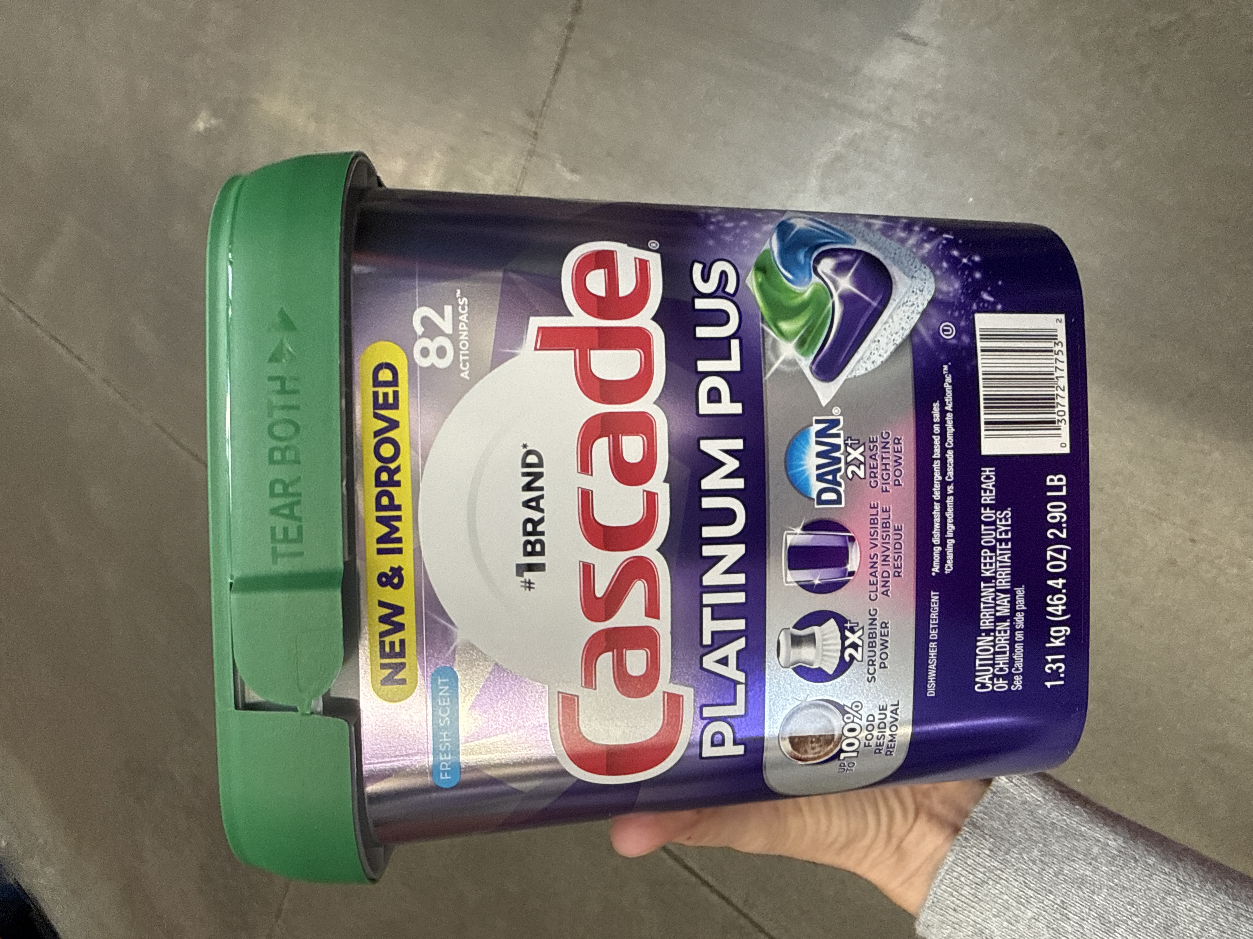 Cascade platinum plus dishwasher detergent pods 82 count 2.90lbs