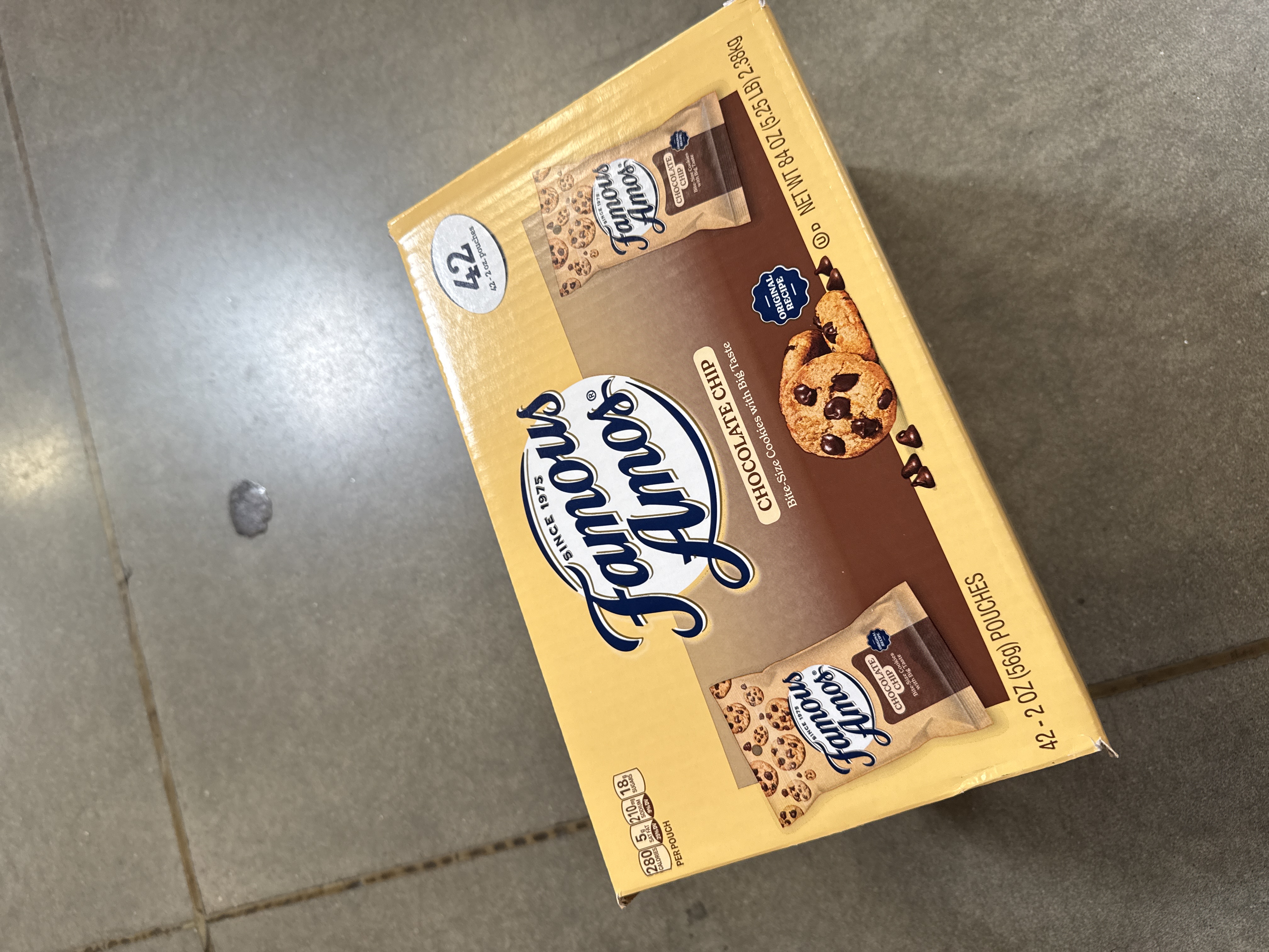 Famous amos chocolate chip bite size cookies 42 pack 2.38kgs