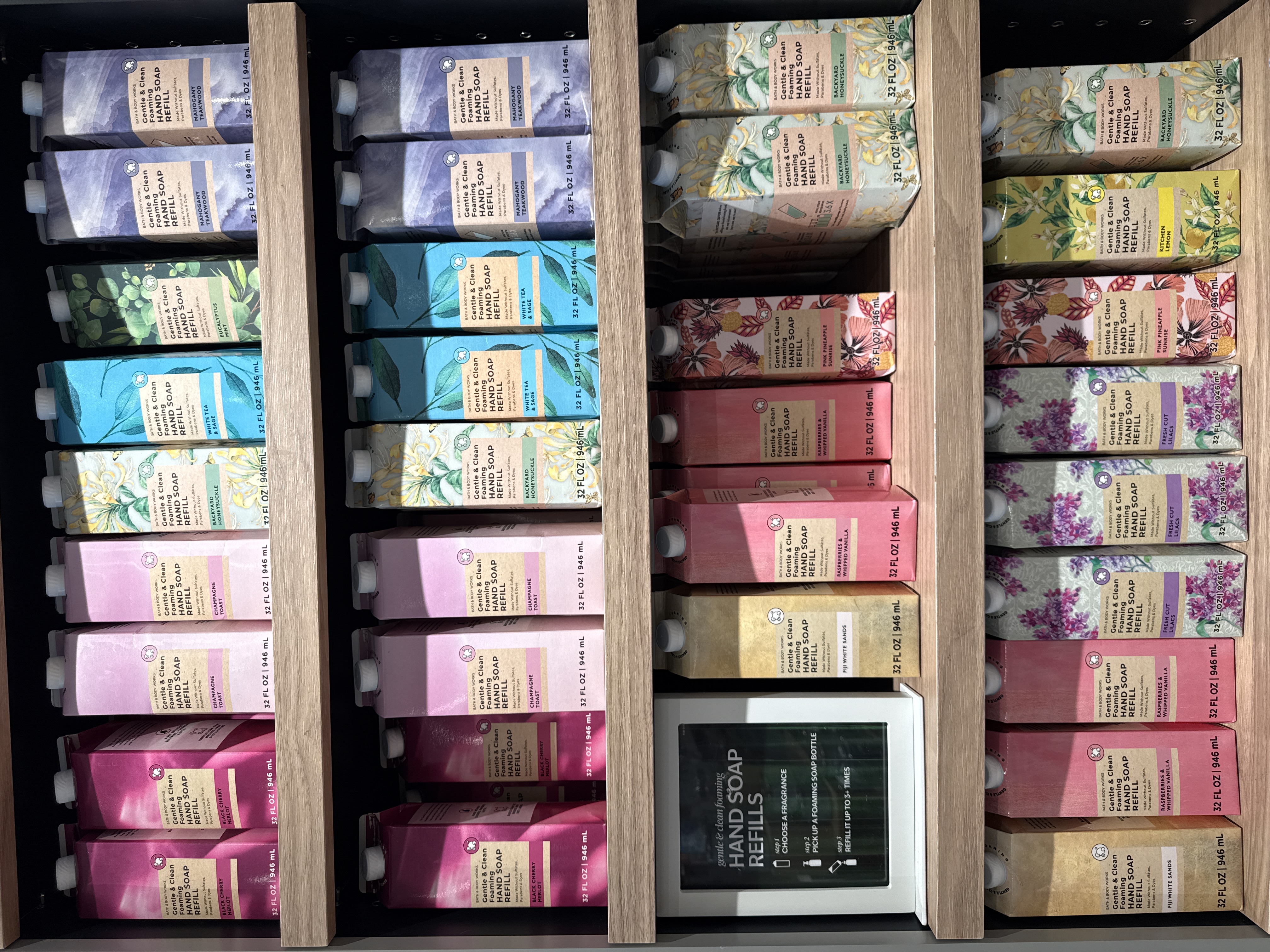 Bath & Body Works, gentle and clean, foaming hand soap refill 32oz 