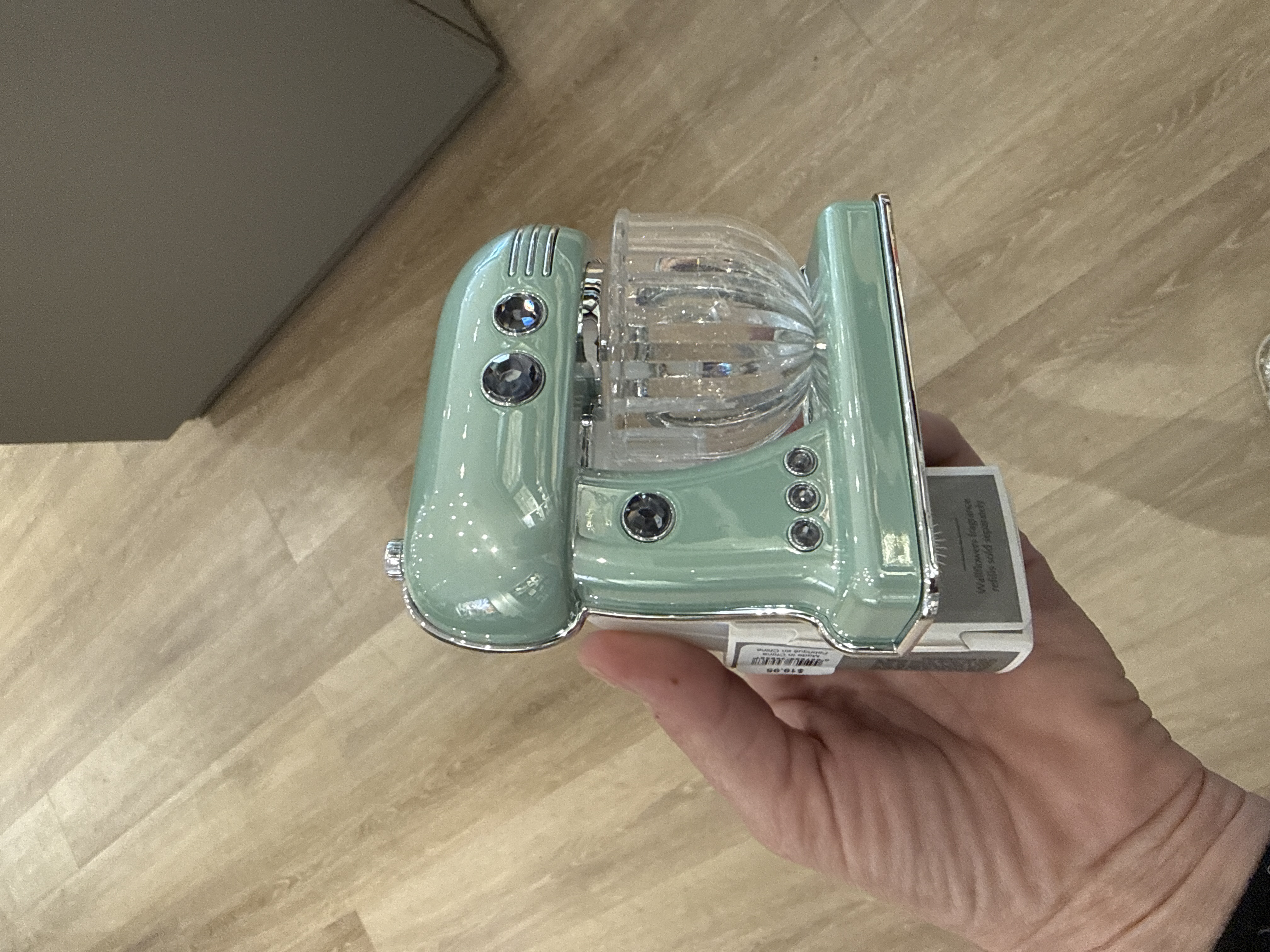 Bath & Body Works wallflowers wall plug-in with scent control - STAND MIXER