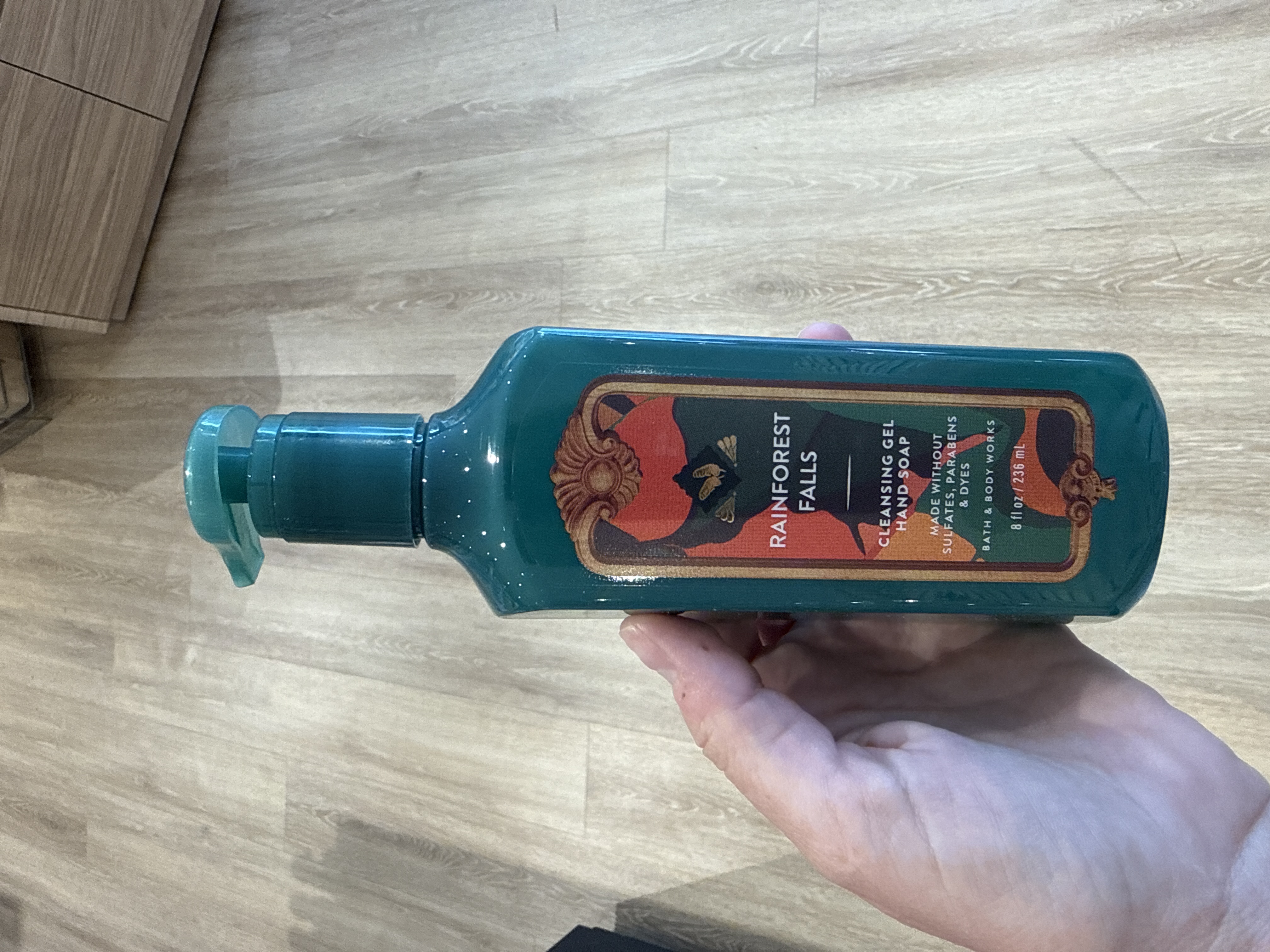 Bath & Body Works GEL hand soap BRAZIL 8oz - RAINFOREST FALLS