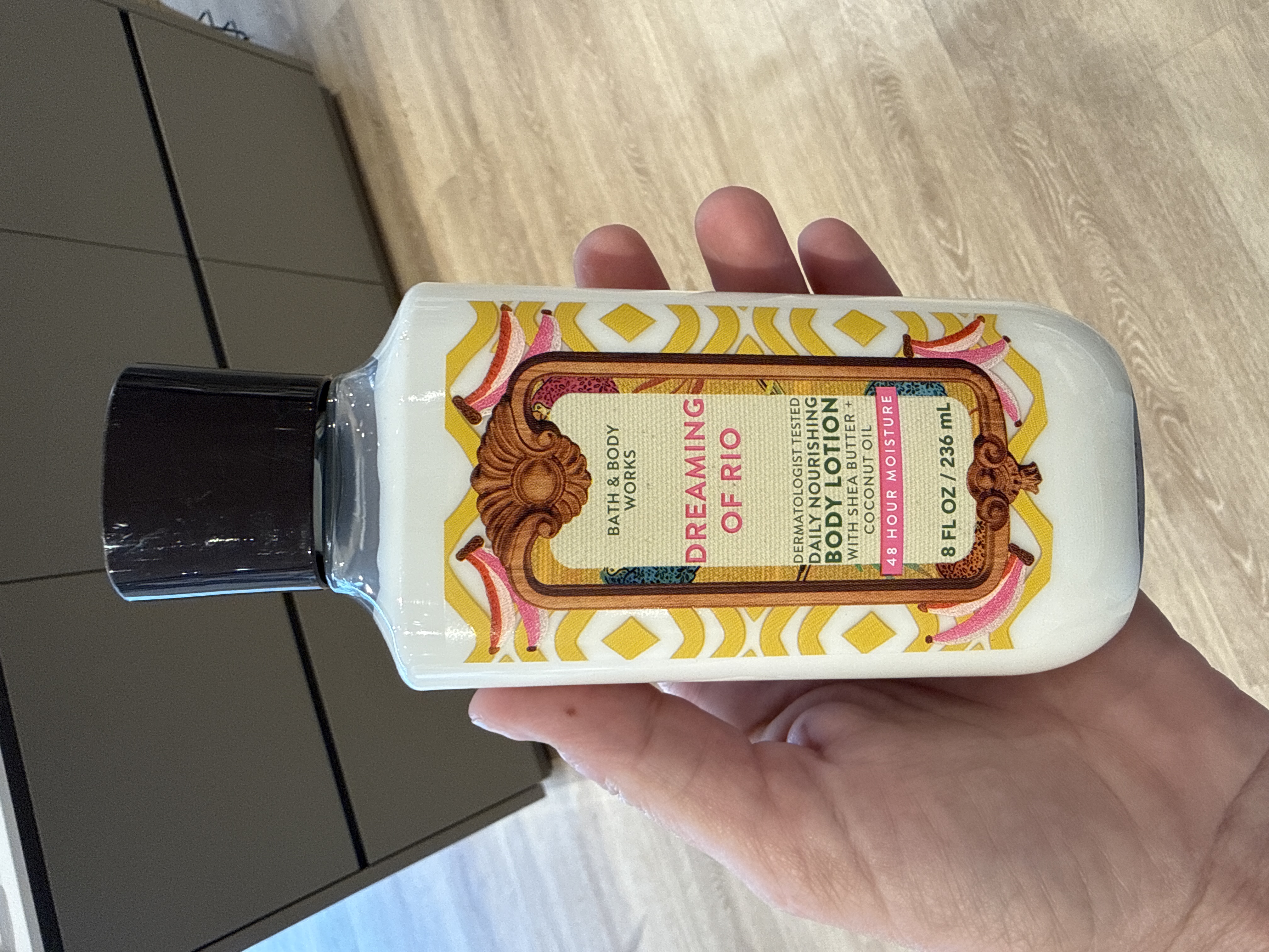 Bath & Body Works body lotion BRAZIL line 8oz - DREAM OF RIO