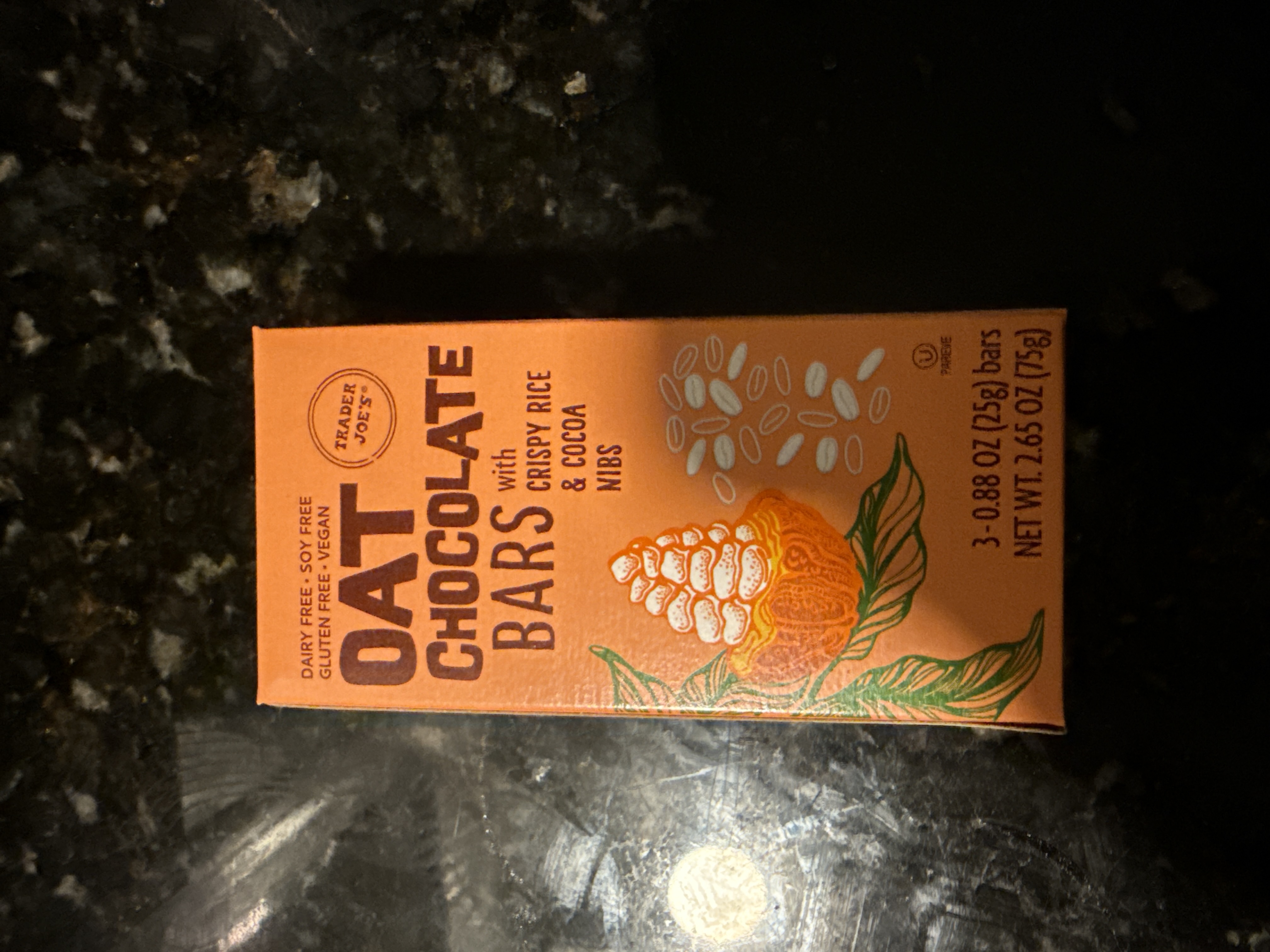Trader joes oat chocolate bars with crispy rice 3 bars 2.65oz