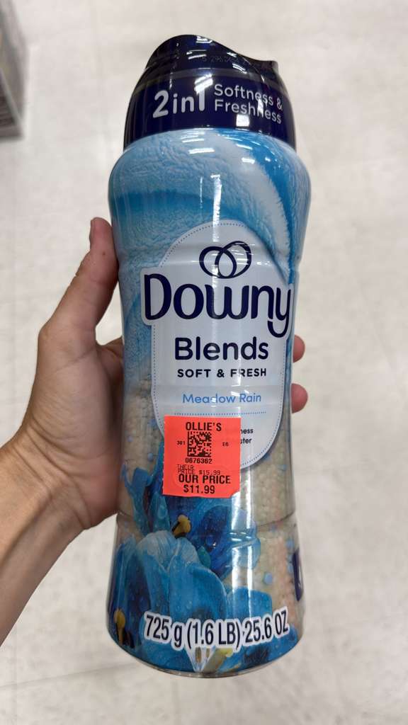 Downy Blends Soft & Fresh Meadow Rain Scent Booster 725g